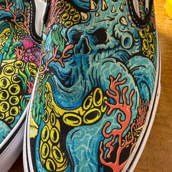 VANS Underwater Coral Octopus Slip-Ons Unisex, Size 7.5 m 9 W Limited Edition - Picture 4 of 9